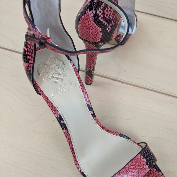 Vince Camuto | Retro Python Heels - Picture 7 of 10
